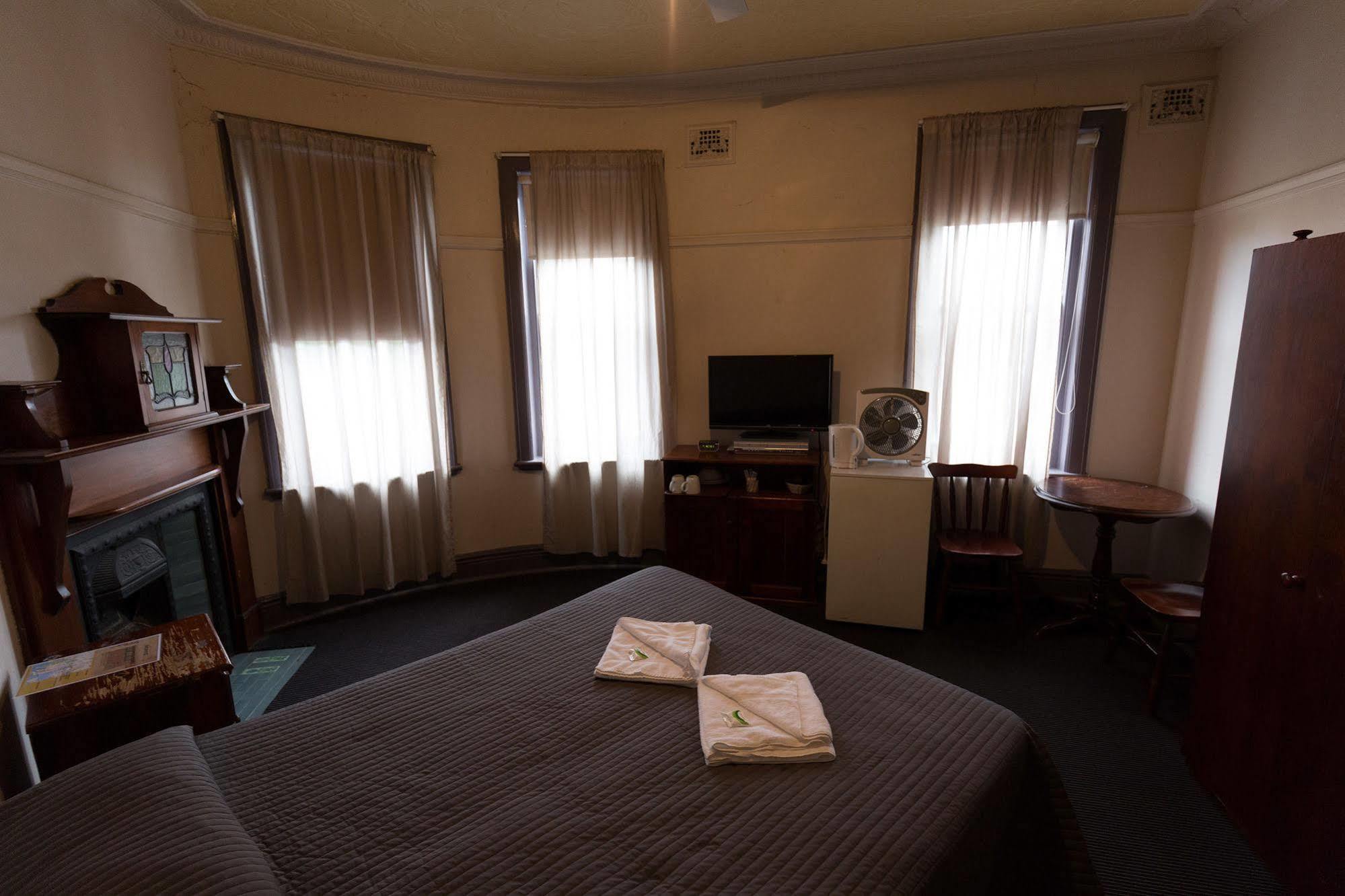 Dunkirk Hotel Pyrmont Sydney Exterior photo